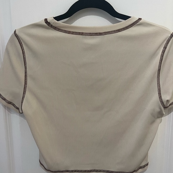 Angel Beige crop top Shein - Picture 3 of 3
